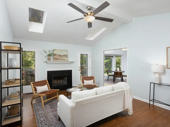 901 Clifford Dr, Durham, NC 27704