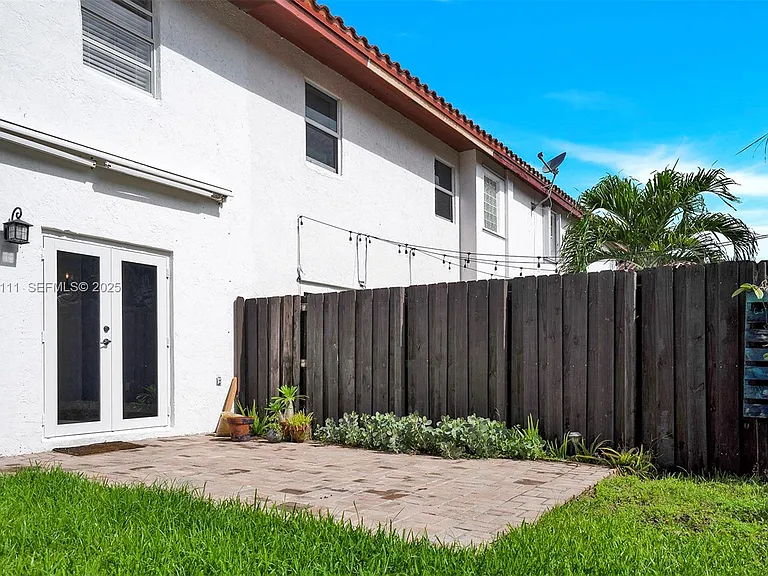 20985 SW 84th Ave — Photo 36