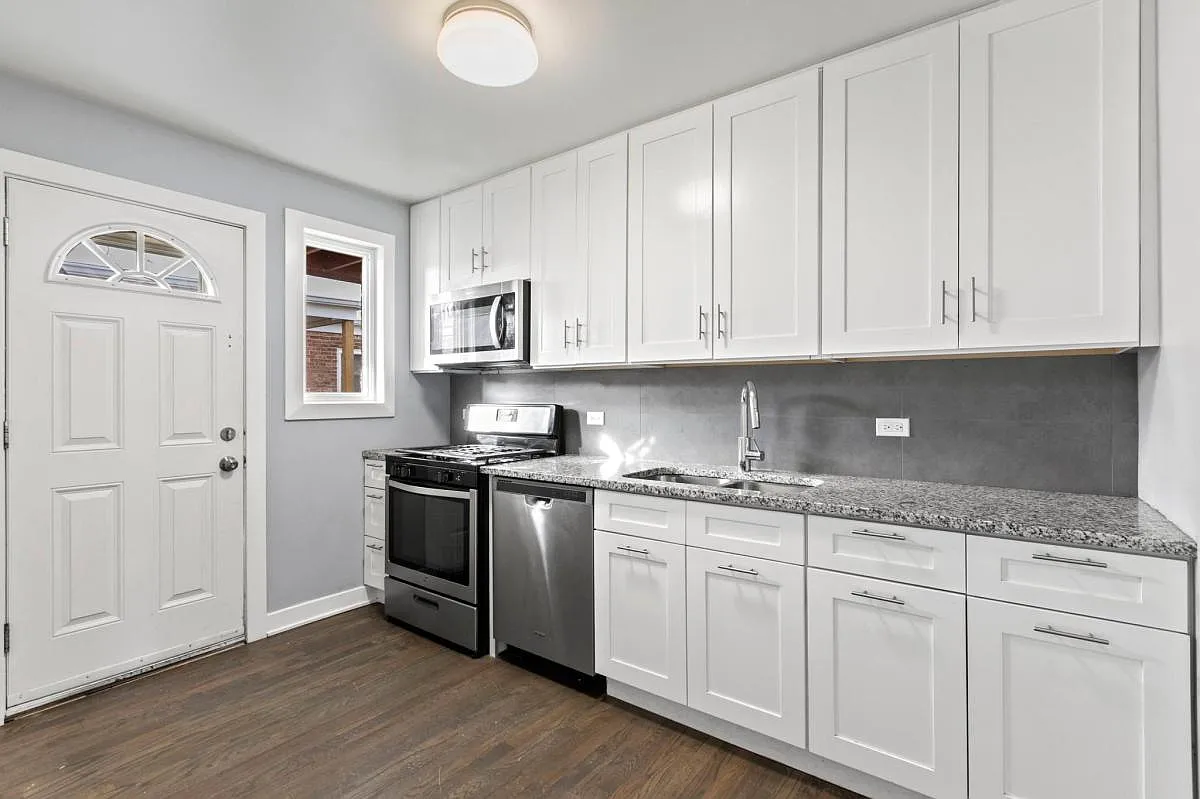 3 bed, 1150 sqft, $2,000 — Photo 4