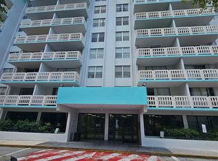 15600 NW 7th Ave APT 402, Miami, FL 33169