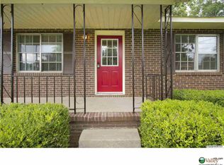 2511 Yorkshire Dr SW, Huntsville, AL 35803