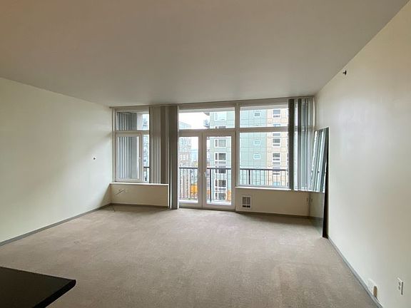 5th image of 2717 Western Ave APT 6008