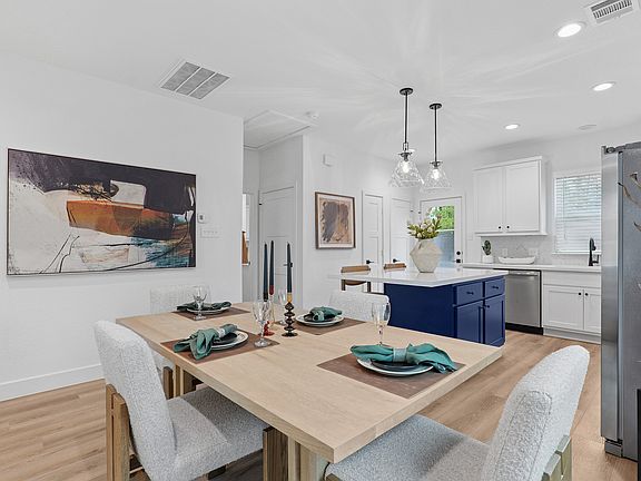 Ellery Lane Apartments Dining Area and Kitchen