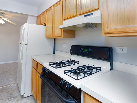 2nd image of 206 W Maple Ave APT 1C