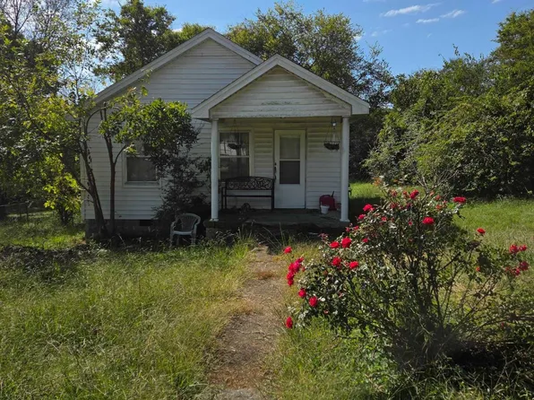 329 Hayes St, Woodbury, TN 37190