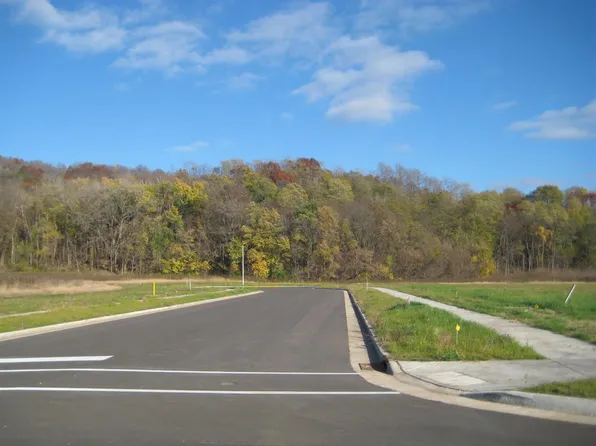 L10 Welter Dr #Du, Prairie Du Chien, WI 53821