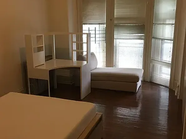 112 N 34th St APT 1F, Philadelphia, PA 19104