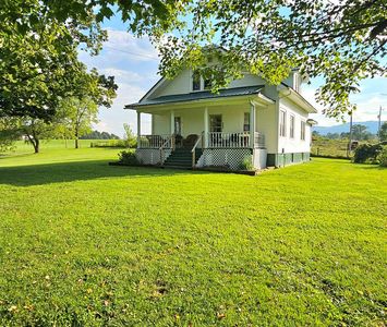5690 Burkes Garden Rd, Tazewell, VA, 24651