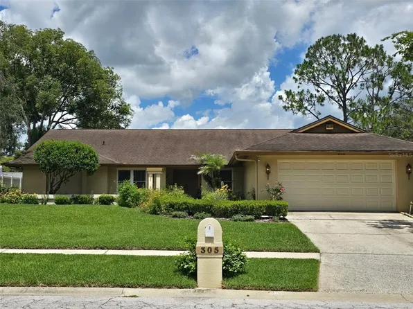 305 Running Horse Rd, Seffner, FL 33584