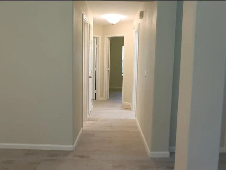 140 S Winterport Cir — Photo 27