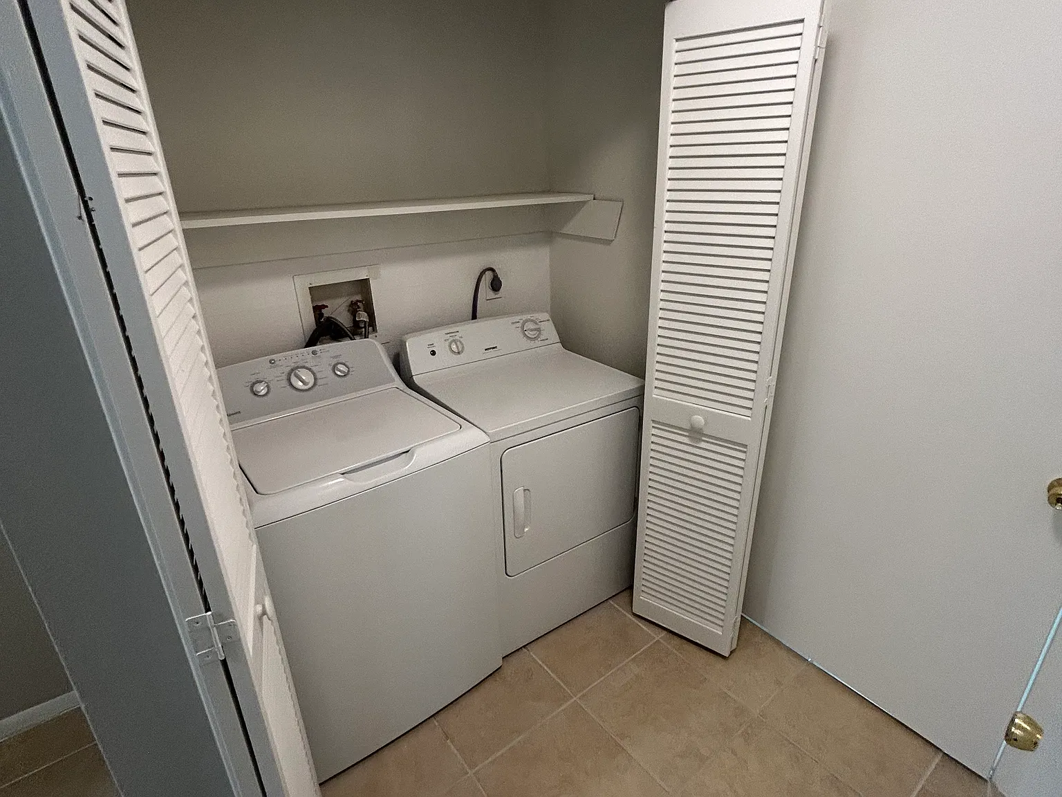 2 bed, 833 sqft, $1,595 — Photo 3