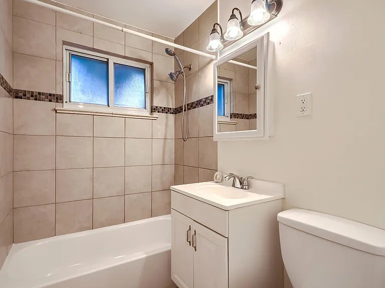 Full Bathroom - Upper Level