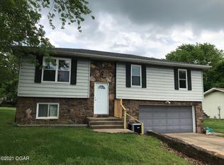3621 Butterfield Ln, Joplin, MO 64801