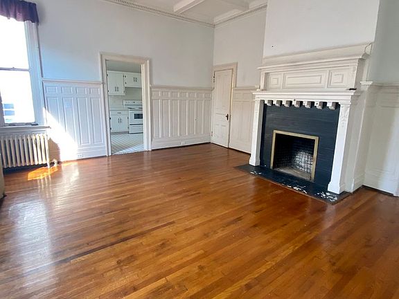 5th image of 3024 Rivermont Ave APT 2