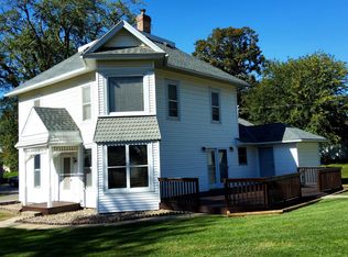 500 Pleasant St, Walnut, IA 51577