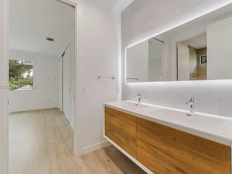 3741 Kumquat Ave — Photo 32