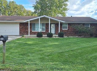 13 Park St, Freeburg, IL 62243