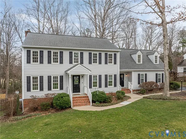 347 Rossmere Dr, Midlothian, VA 23114
