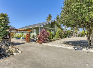 17702 Spruce Way, LYNNWOOD, WA