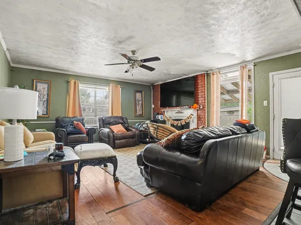 3602 Clover Meadow Dr, Garland, TX 75043