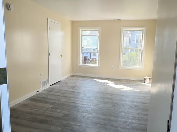 5th image of 20 Arlington St #C
