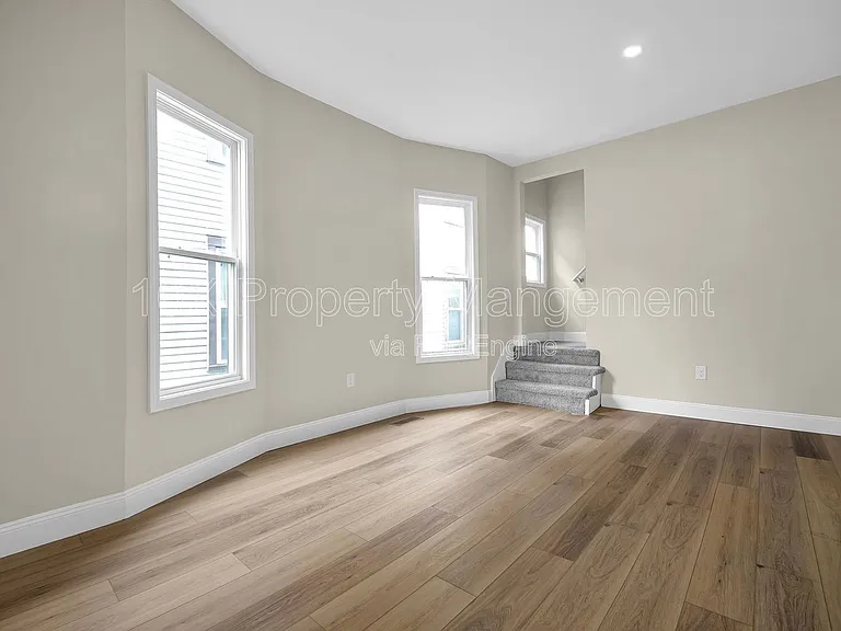 555 Kimball Pl — Photo 9