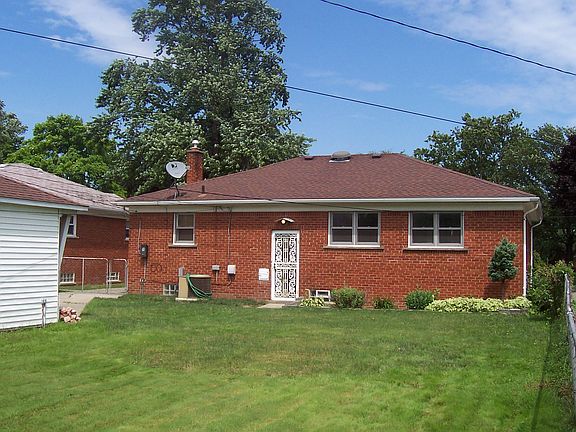 5th image of 26401 Princeton St