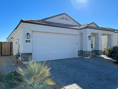 2031-2039 E Alameda Rd Photo 1