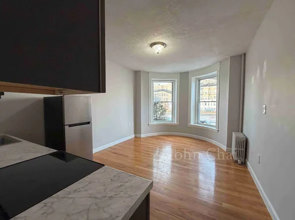 1128 Commonwealth Ave, Boston, MA