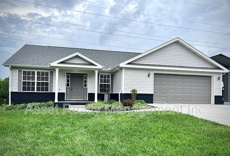 1st image of 3905 Hillside Terrace Ln