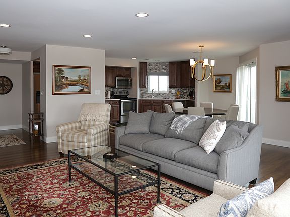 4th image of 1275 Baldwin Ln #607