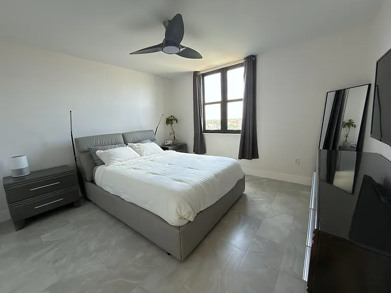 651 Okeechobee Blvd #808 — Photo 10