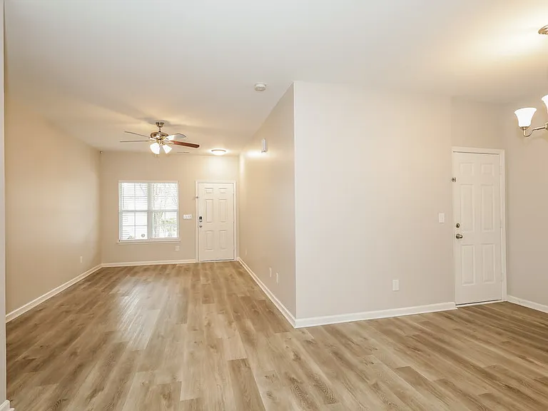 14072 Singleleaf Ln — Photo 5