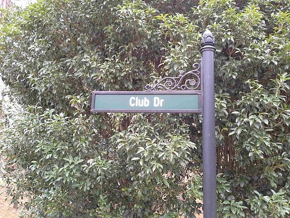 4th image of 2151 Club Dr