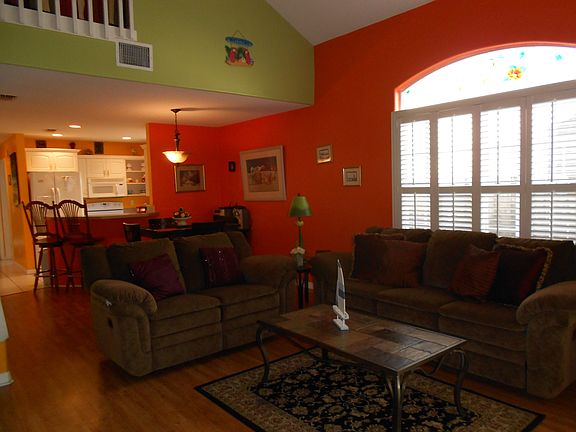 2nd image of 419 Jackson Ave