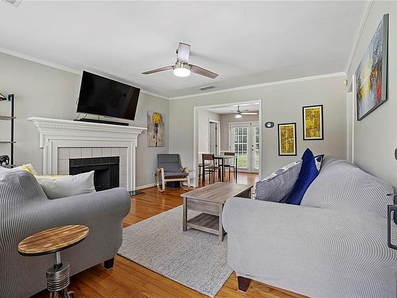 4th image of 4045 Cimarron Dr
