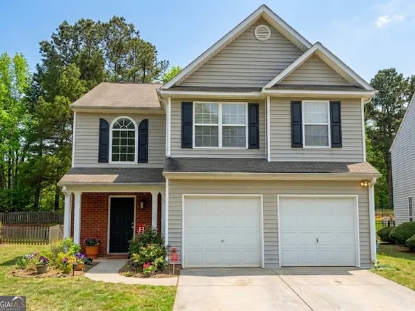 105 Links Ct, Newnan, GA 30265