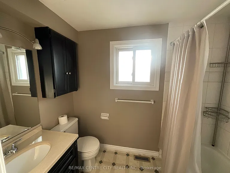 89 Highview Ave E #39 — Photo 9