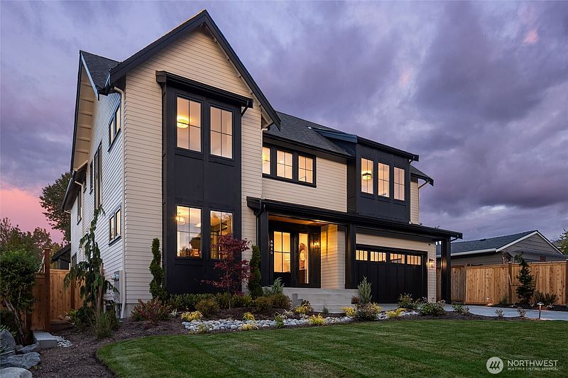 2nd image of 8040 Forest Drive NE