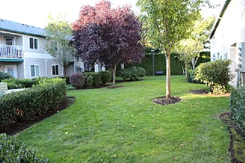 Westbury Commons Photo 1
