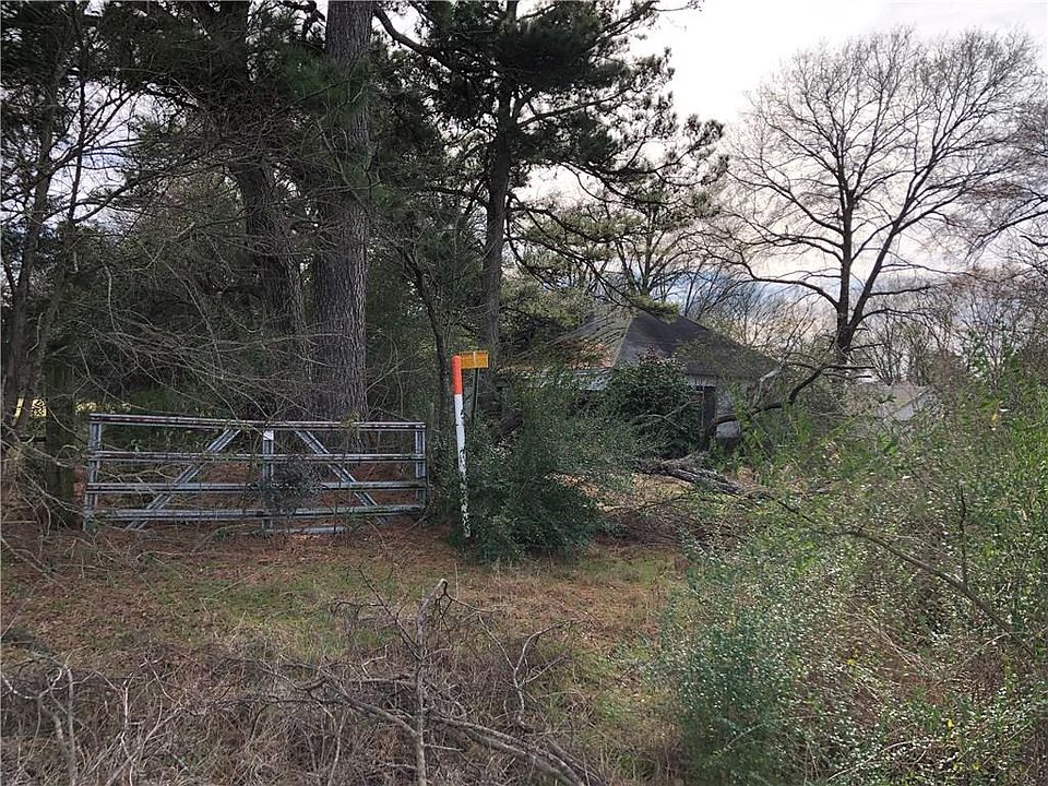 2nd image of 2492 State Highway 11 W