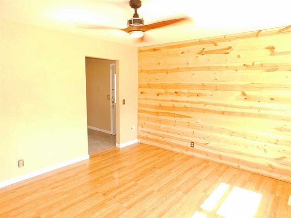 4th image of 6300 Country Ln