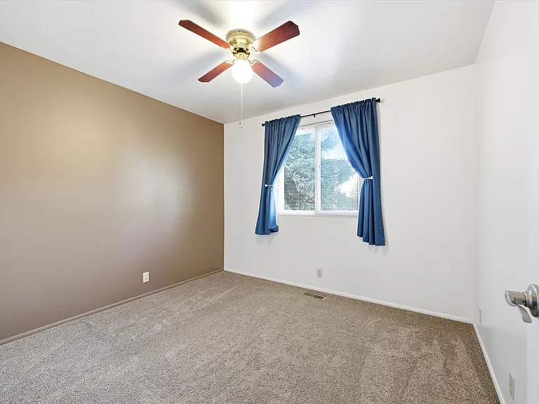 Second bedroom