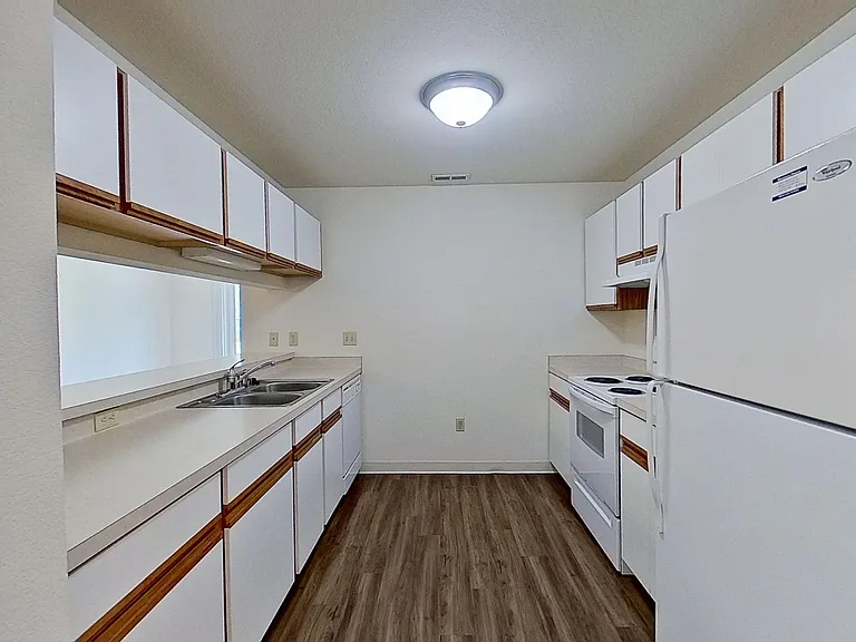312 E Gate Dr #20 — Photo 1