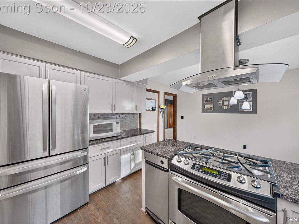 41 Hurondale Dr, photo 14