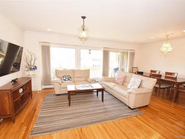 207-22 Jordan Drive #93 U, Bayside, NY 11360