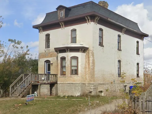 110 W 4th St #110, Kaukauna, WI 54130