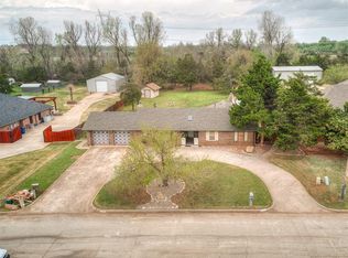 1517 E Persimmon Ln, Mustang, OK 73064