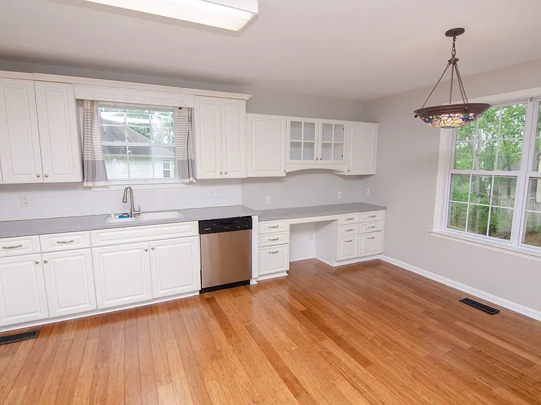 1722 Portway Ct — Photo 7