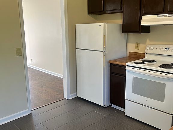 4th image of 3638 Willow Creek Ct #3638